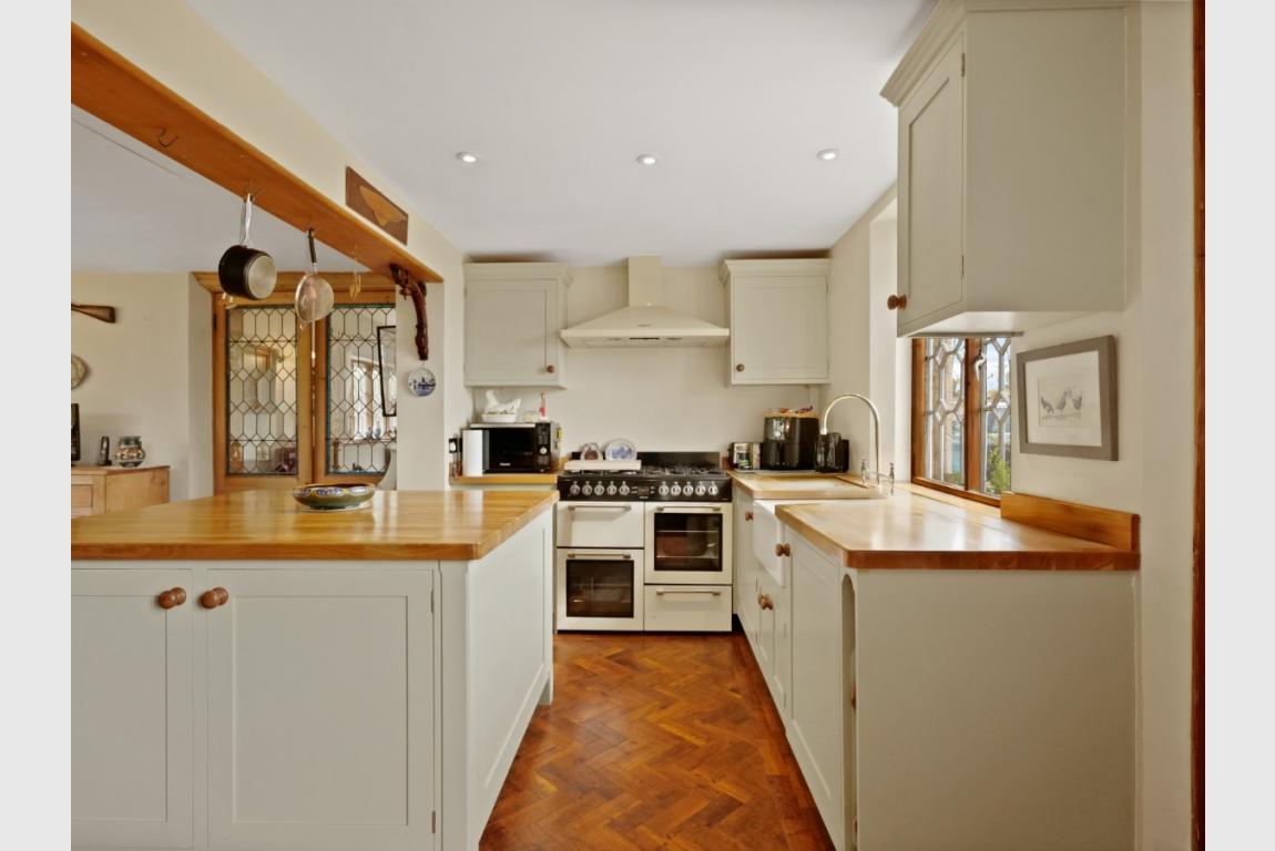 Image: 10 Cranborne Road Wimborne Dorset Horton