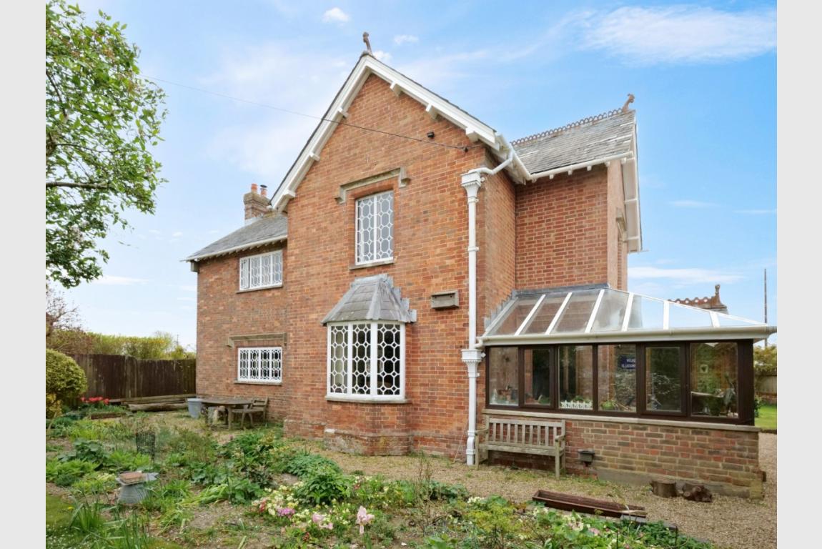 Image: 25 Cranborne Road Wimborne Dorset Horton