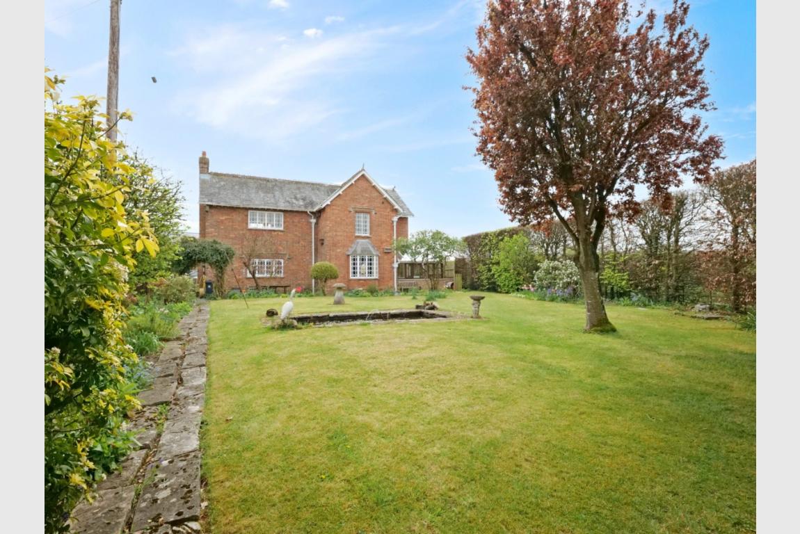 Image: 2 Cranborne Road Wimborne Dorset Horton