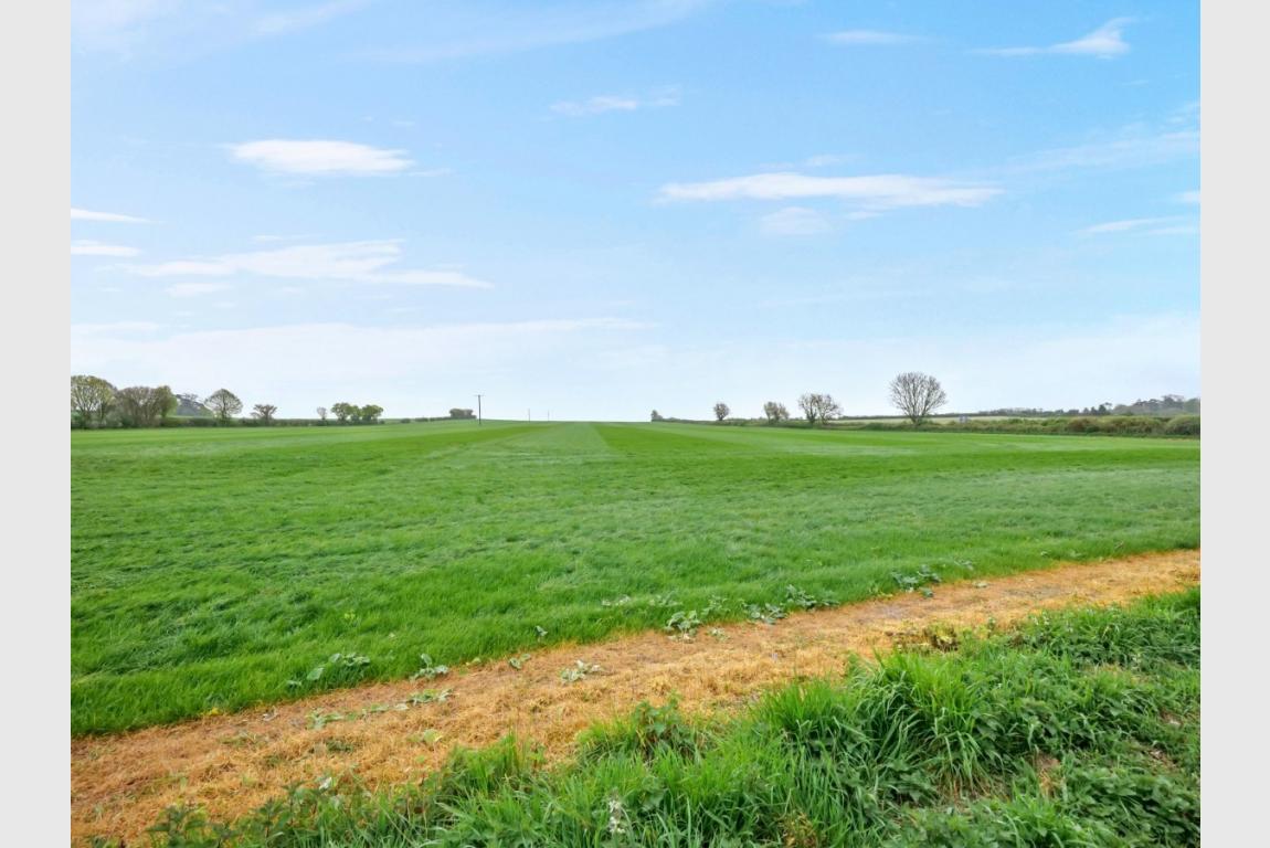 Image: 25 Horton Road Wimborne Dorset Horton