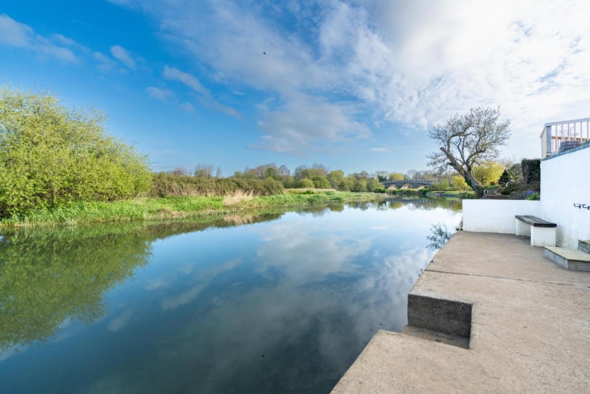 Image: 23 Merley Ways Wimborne Dorset Wimborne