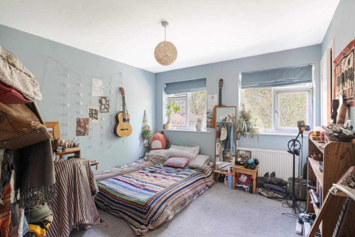 Image: 9 Bridle Way Wimborne Dorset Colehill