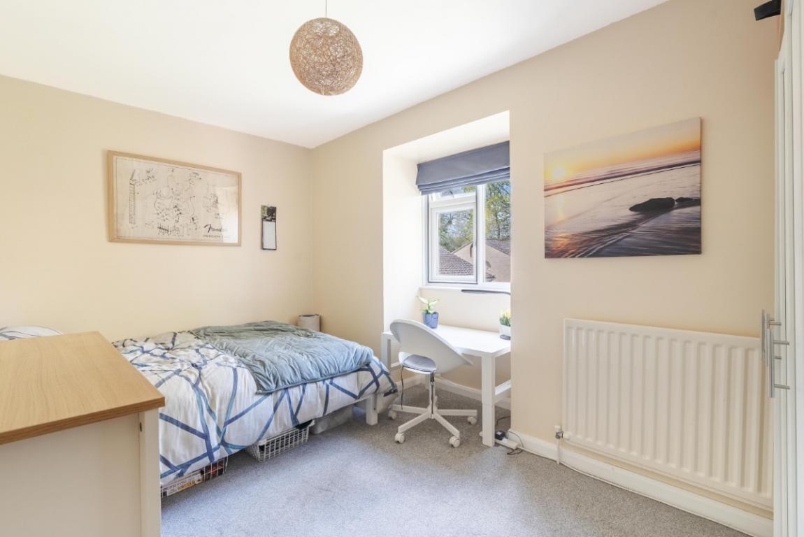 Image: 10 Bridle Way Wimborne Dorset Colehill