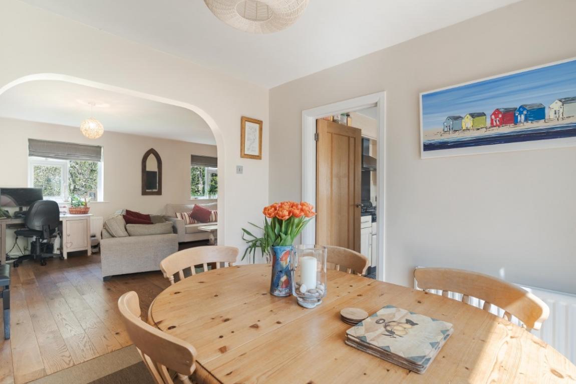 Image: 4 Bridle Way Wimborne Dorset Colehill