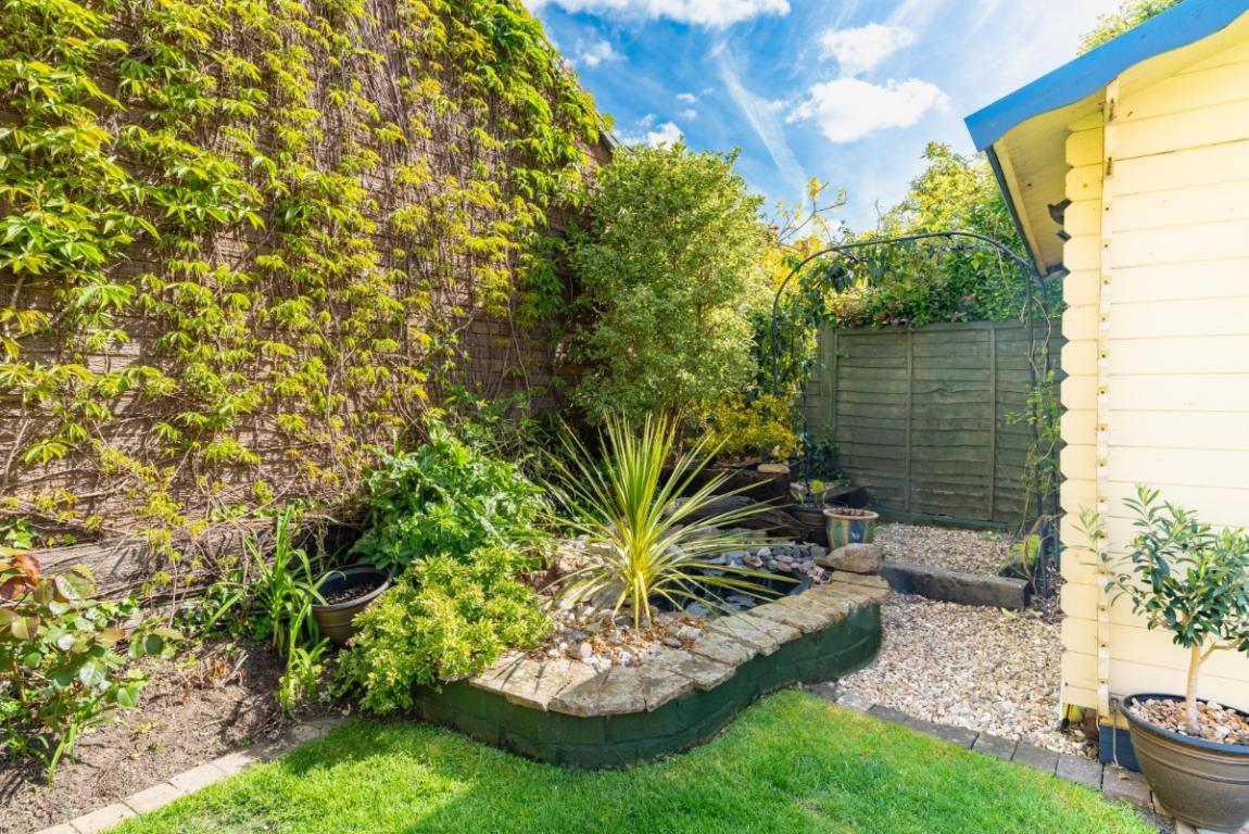 Image: 14 Bridle Way Wimborne Dorset Colehill