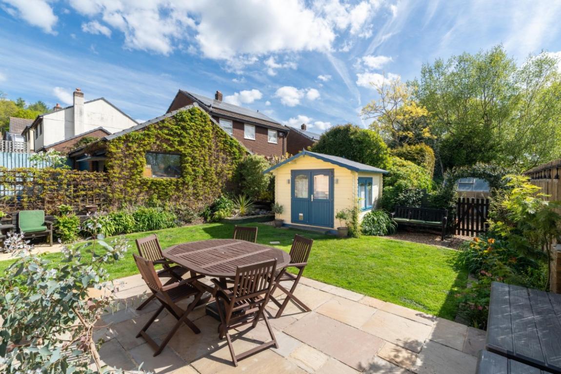 Image: 2 Bridle Way Wimborne Dorset Colehill