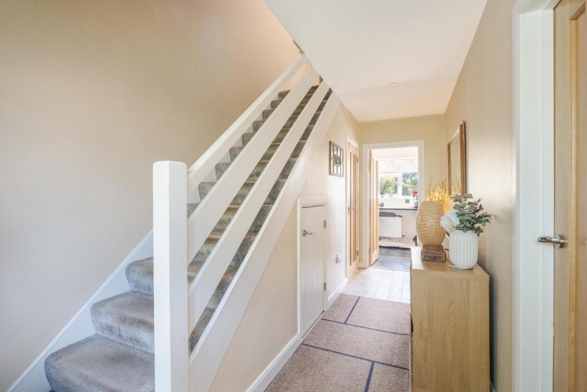 Image: 7 Bridle Way Wimborne Dorset Colehill