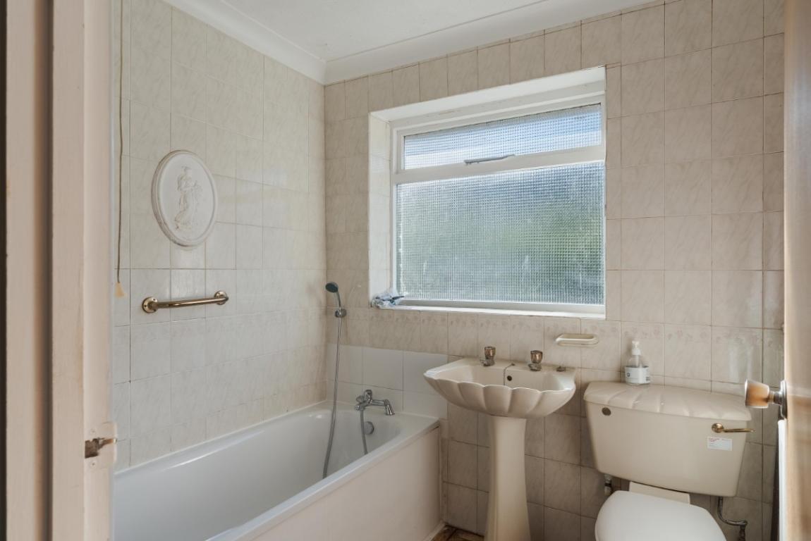 Image: 15 Lynwood Drive Wimborne Dorset Merley