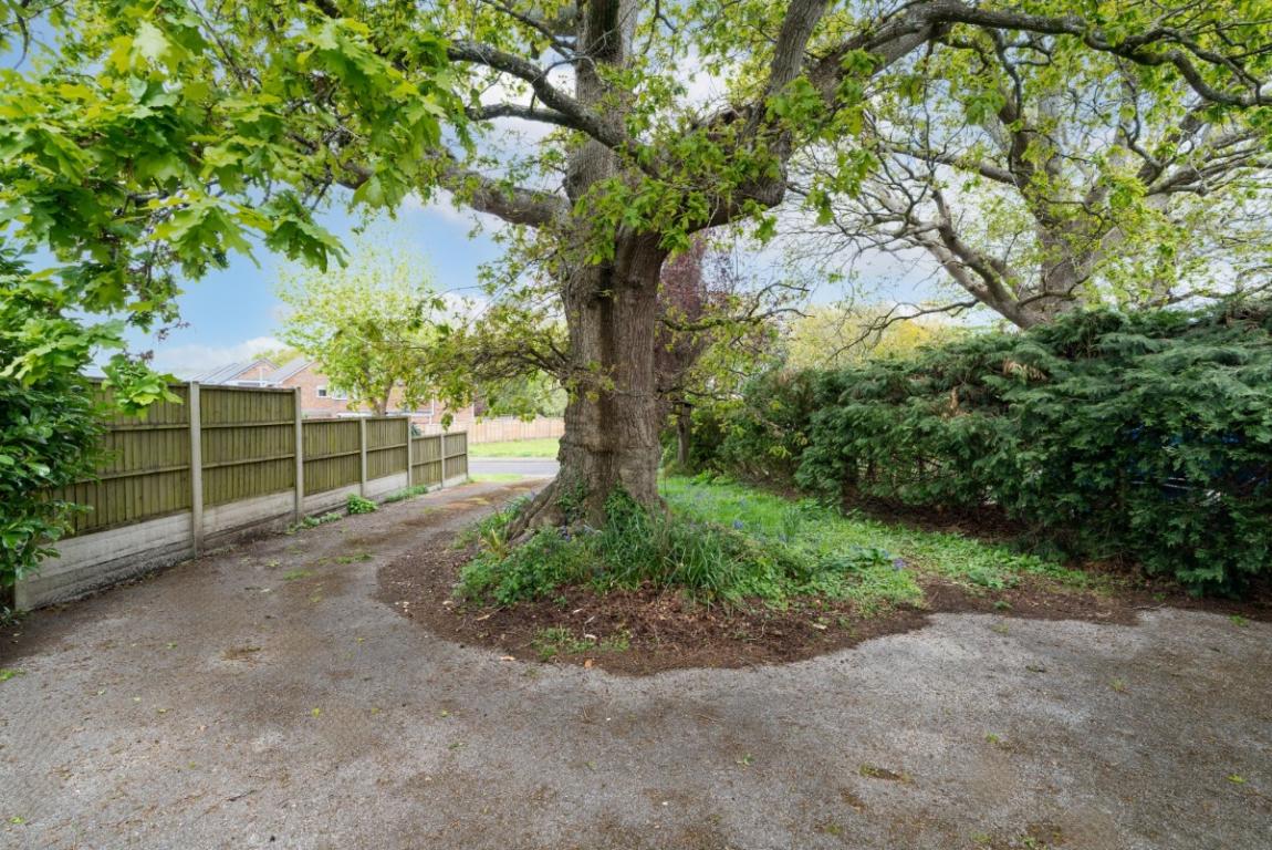 Image: 17 Lynwood Drive Wimborne Dorset Merley