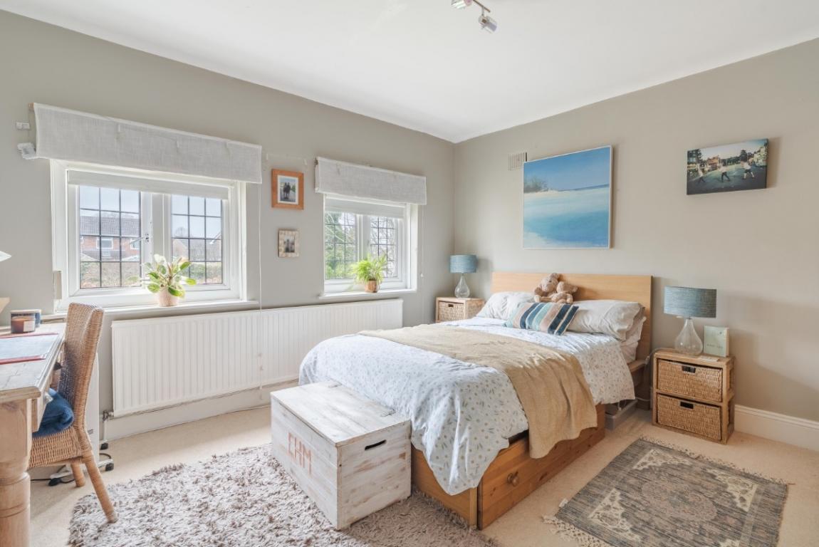 Image: 24 Montacute Way Wimborne Dorset Merley