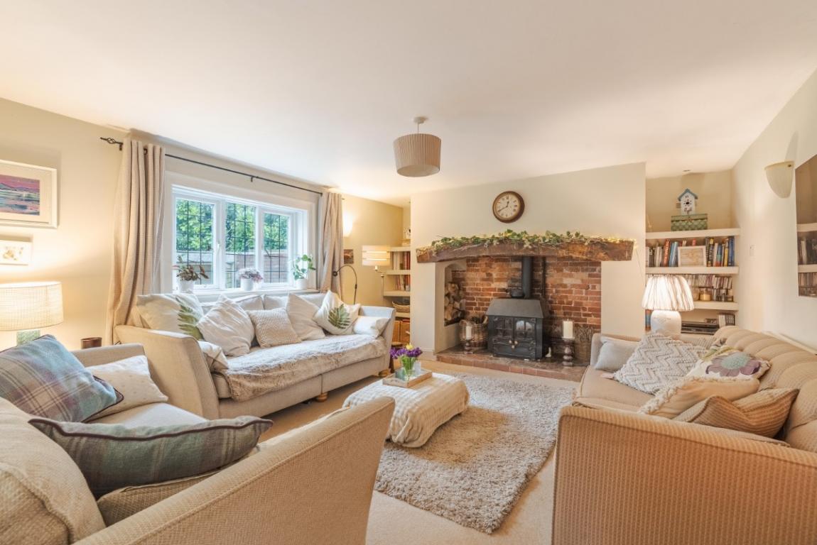 Image: 6 Montacute Way Wimborne Dorset Merley