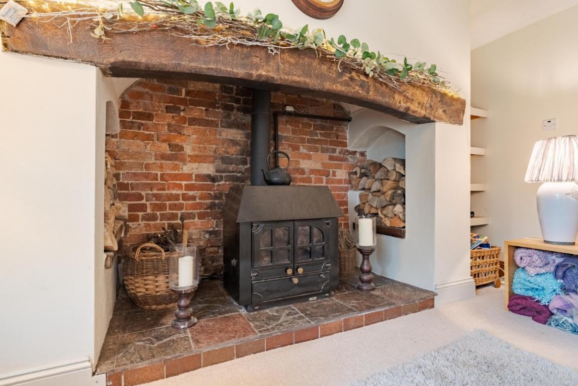 Image: 8 Montacute Way Wimborne Dorset Merley