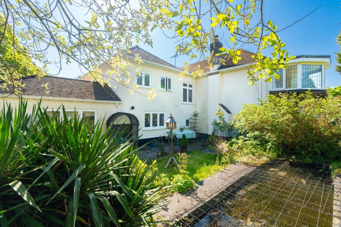 Image: 29 Montacute Way Wimborne Dorset Merley