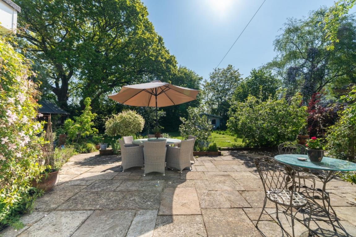 Image: 33 Montacute Way Wimborne Dorset Merley