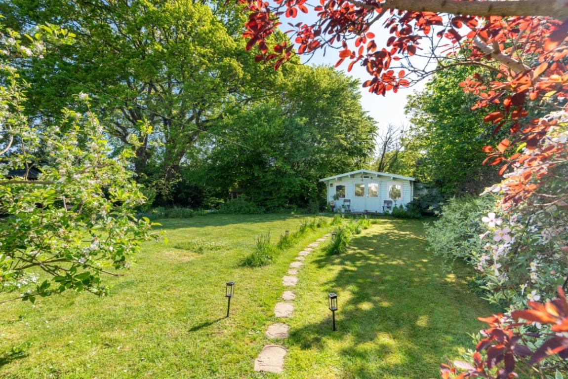 Image: 32 Montacute Way Wimborne Dorset Merley