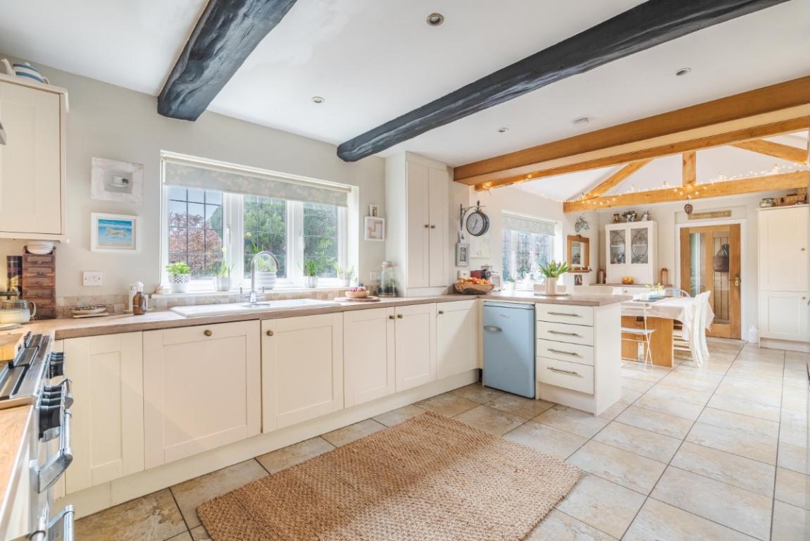 Image: 12 Montacute Way Wimborne Dorset Merley