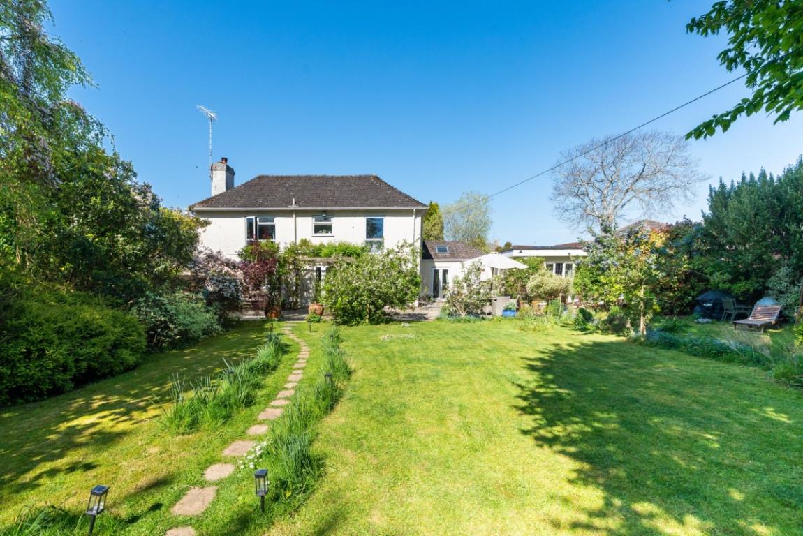 Image: 2 Montacute Way Wimborne Dorset Merley