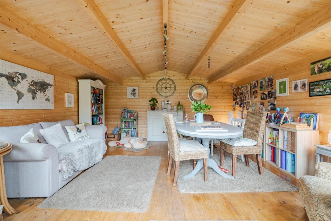 Image: 36 Montacute Way Wimborne Dorset Merley