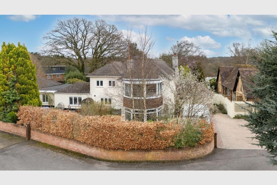 Image: 1 Montacute Way Wimborne Dorset Merley