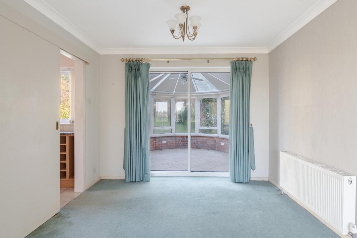Image: 6 Canford Bottom Wimborne Dorset Colehill
