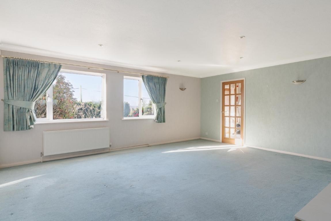 Image: 5 Canford Bottom Wimborne Dorset Colehill
