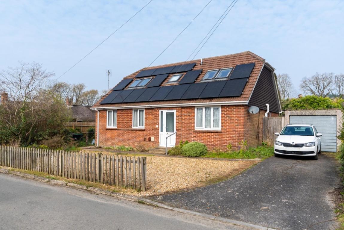 Image: 24 Fryers Copse Wimborne Dorset Colehill