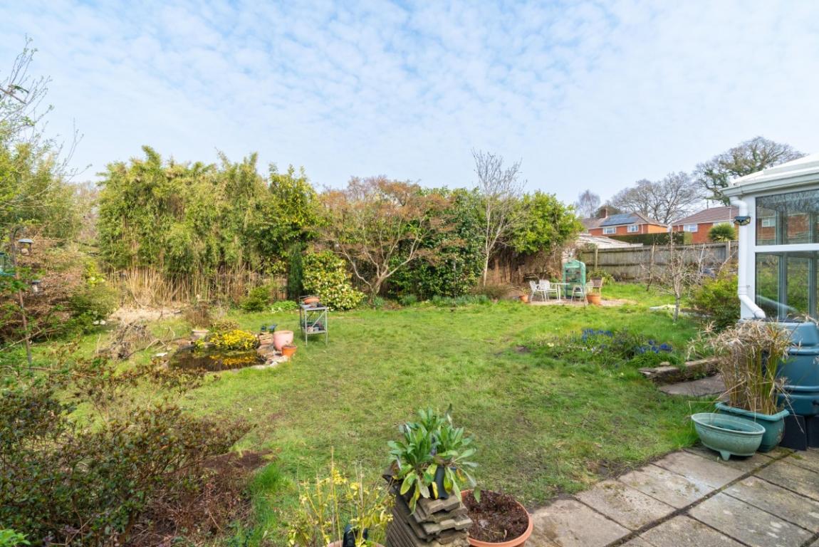 Image: 21 Fryers Copse Wimborne Dorset Colehill