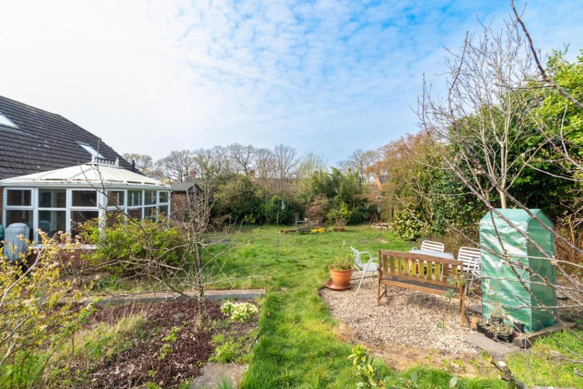 Image: 23 Fryers Copse Wimborne Dorset Colehill