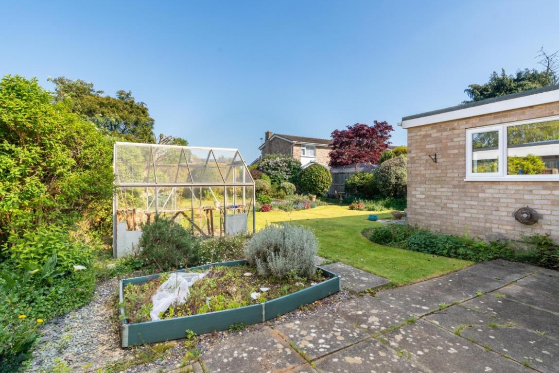 Image: 20 Cobham Way Wimborne Dorset Merley