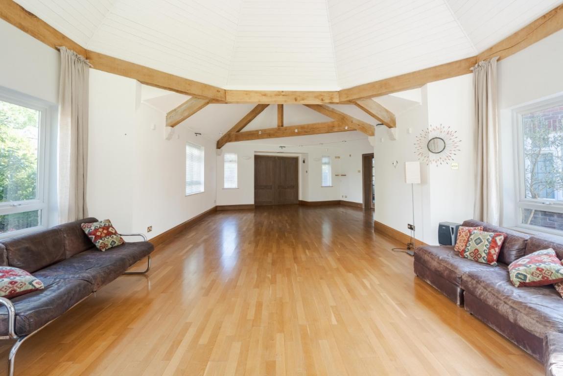 Image: 6 Northleigh Lane Wimborne Dorset Colehill