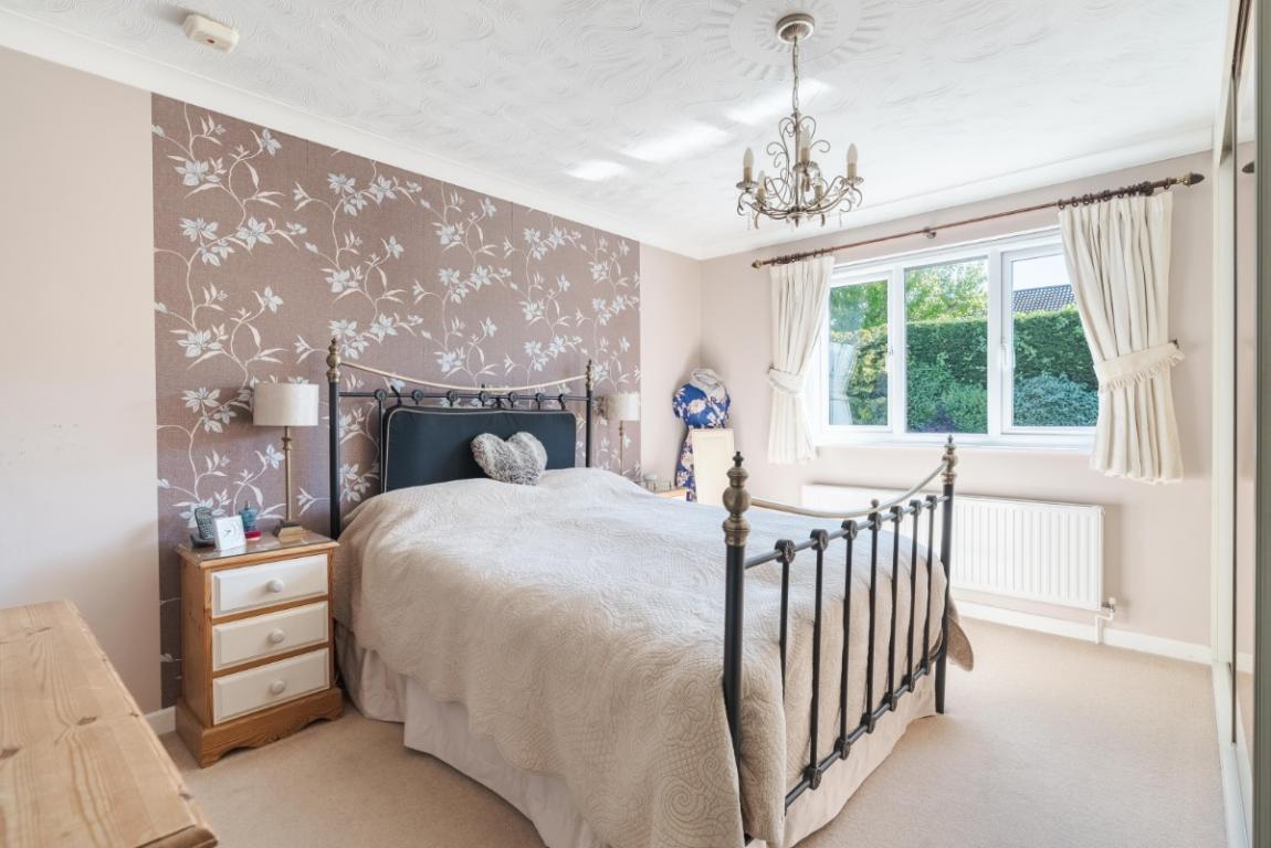 Image: 12 Old Rectory Close Wimborne Dorset Corfe Mullen
