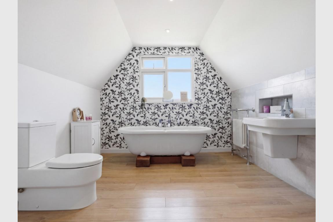 Image: 25 Lonnen Road Wimborne Dorset Colehill