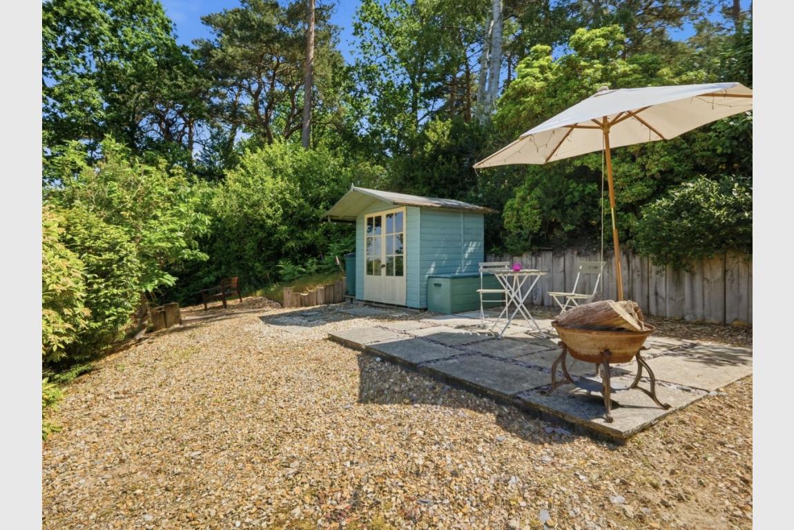 Image: 32 Lonnen Road Wimborne Dorset Colehill