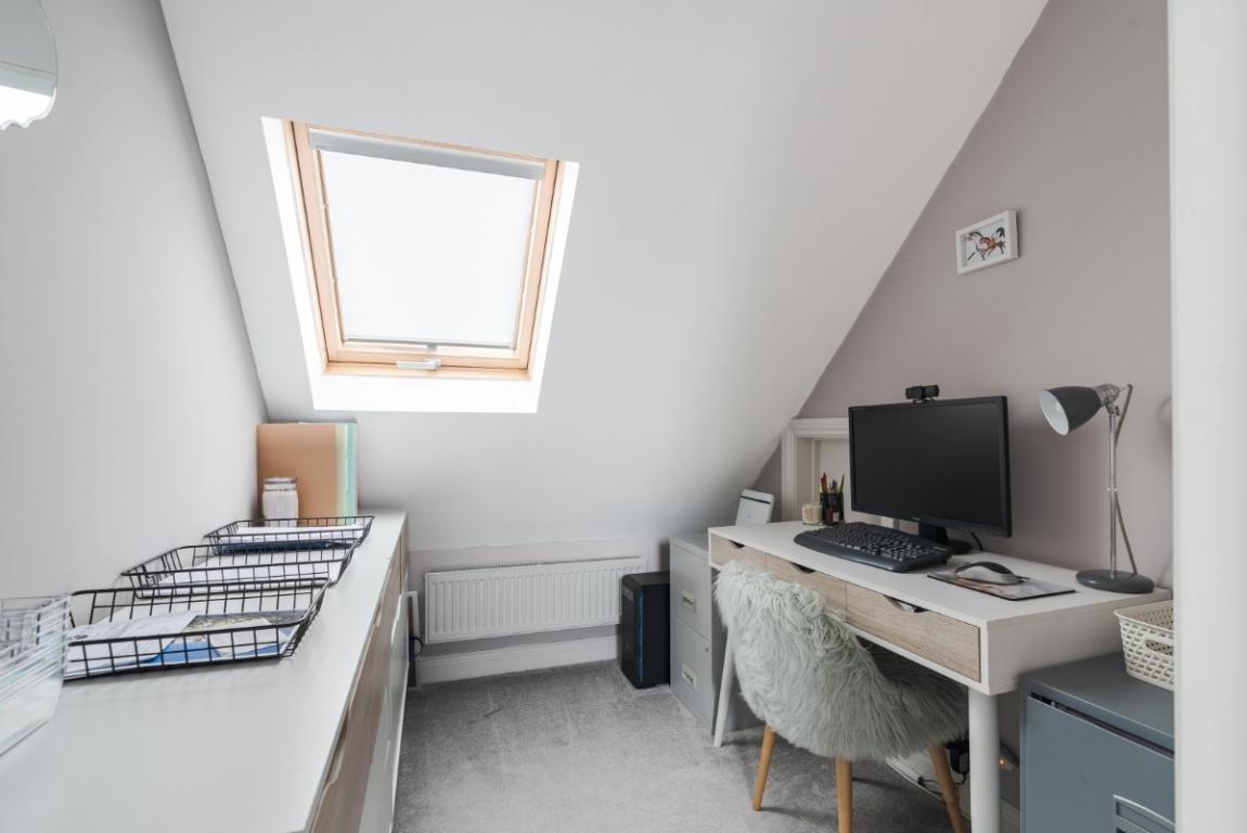 Image: 21 Blythe Road Wimborne Dorset Corfe Mullen