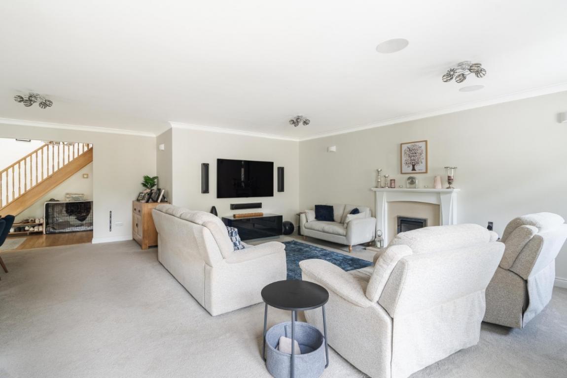 Image: 7 Blythe Road Wimborne Dorset Corfe Mullen