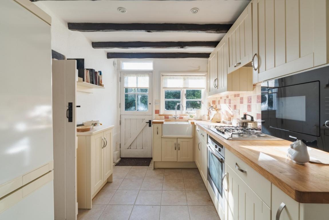 Image: 7 Furzehill Wimborne Dorset Furzehill