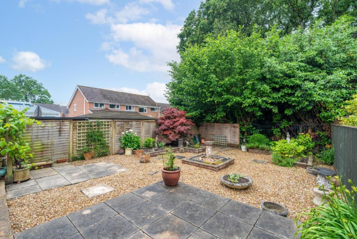 Image: 14 Cutlers Place Wimborne Dorset Colehill