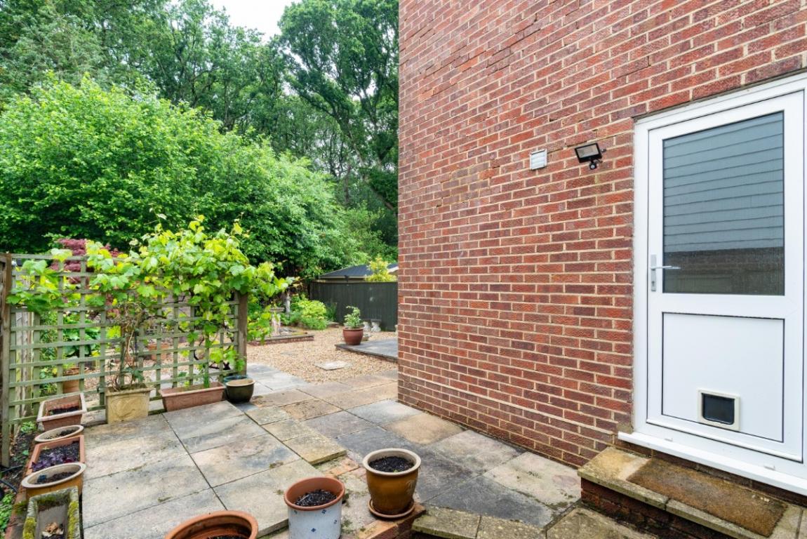 Image: 15 Cutlers Place Wimborne Dorset Colehill