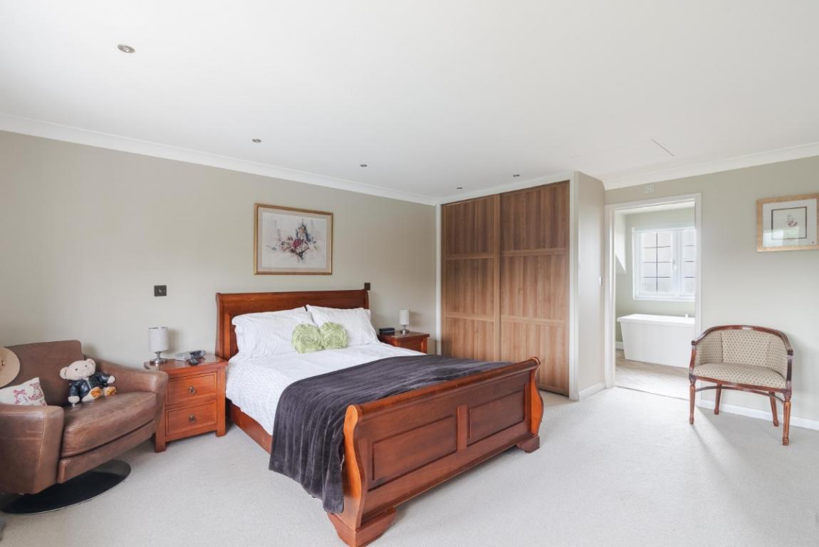 Image: 19 Chalbury Wimborne Dorset 