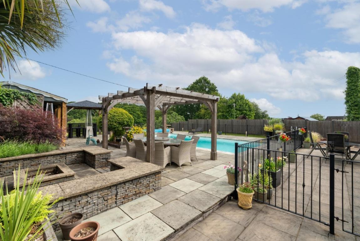 Image: 3 Chalbury Wimborne Dorset 