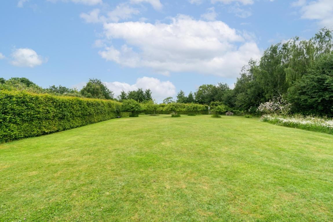 Image: 3 Mill Lane Wimborne Dorset Hinton Parva