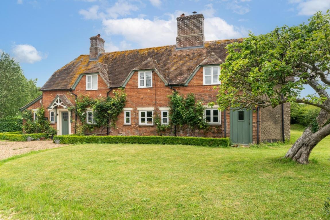 Image: 2 Mill Lane Wimborne Dorset Hinton Parva