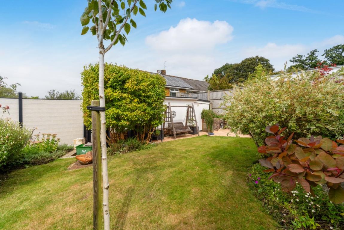 Image: 19 Lacy Drive Wimborne Dorset 