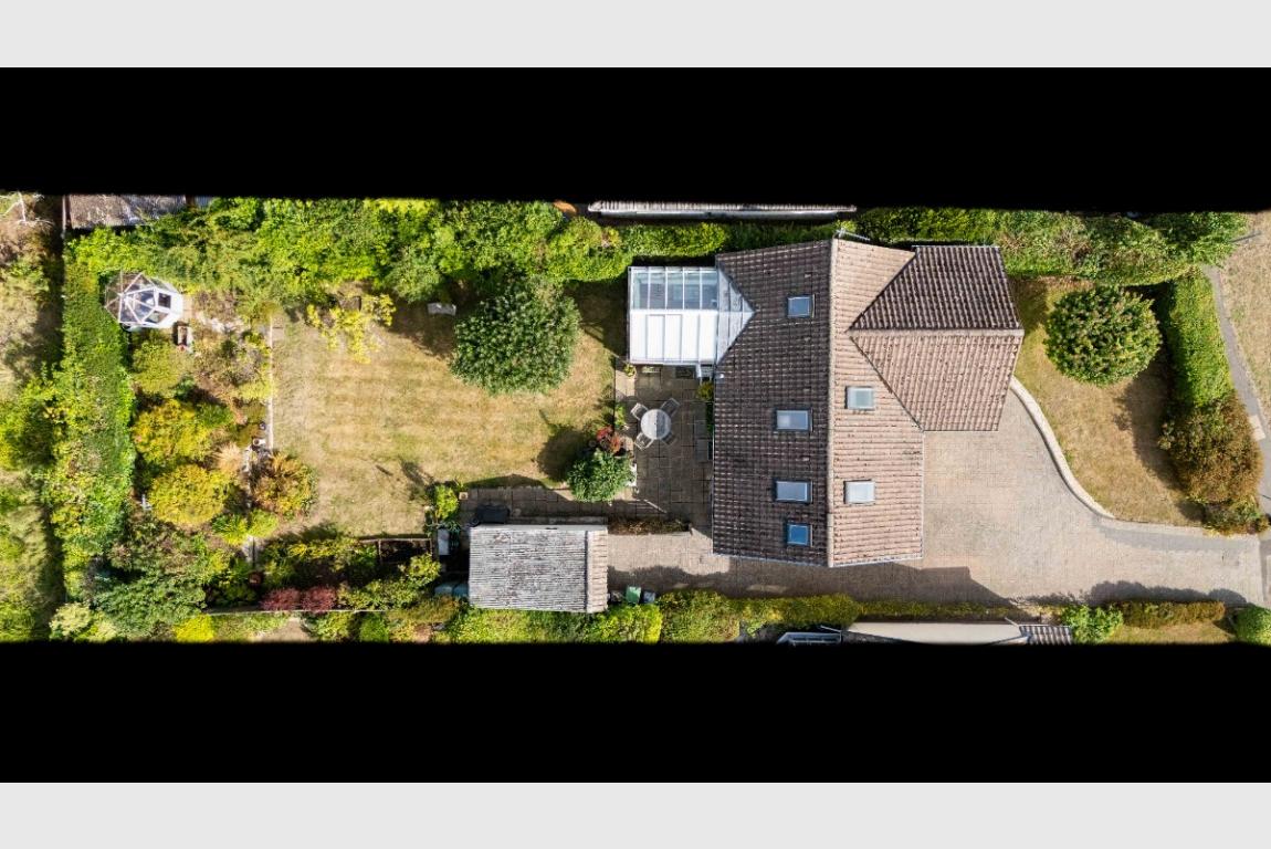 Image: 2 The Vineries Wimborne Dorset Colehill