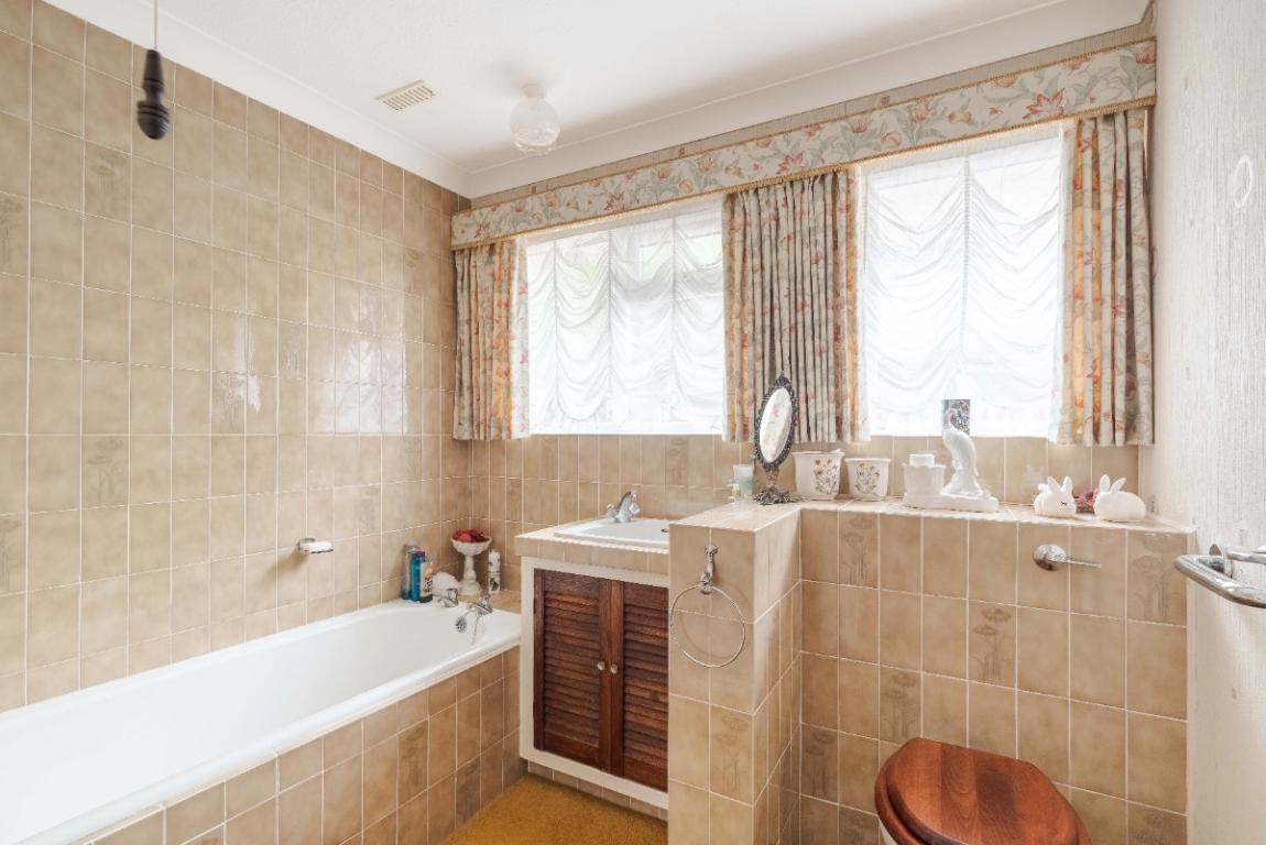 Image: 26 Colborne Avenue Wimborne Dorset Colehill