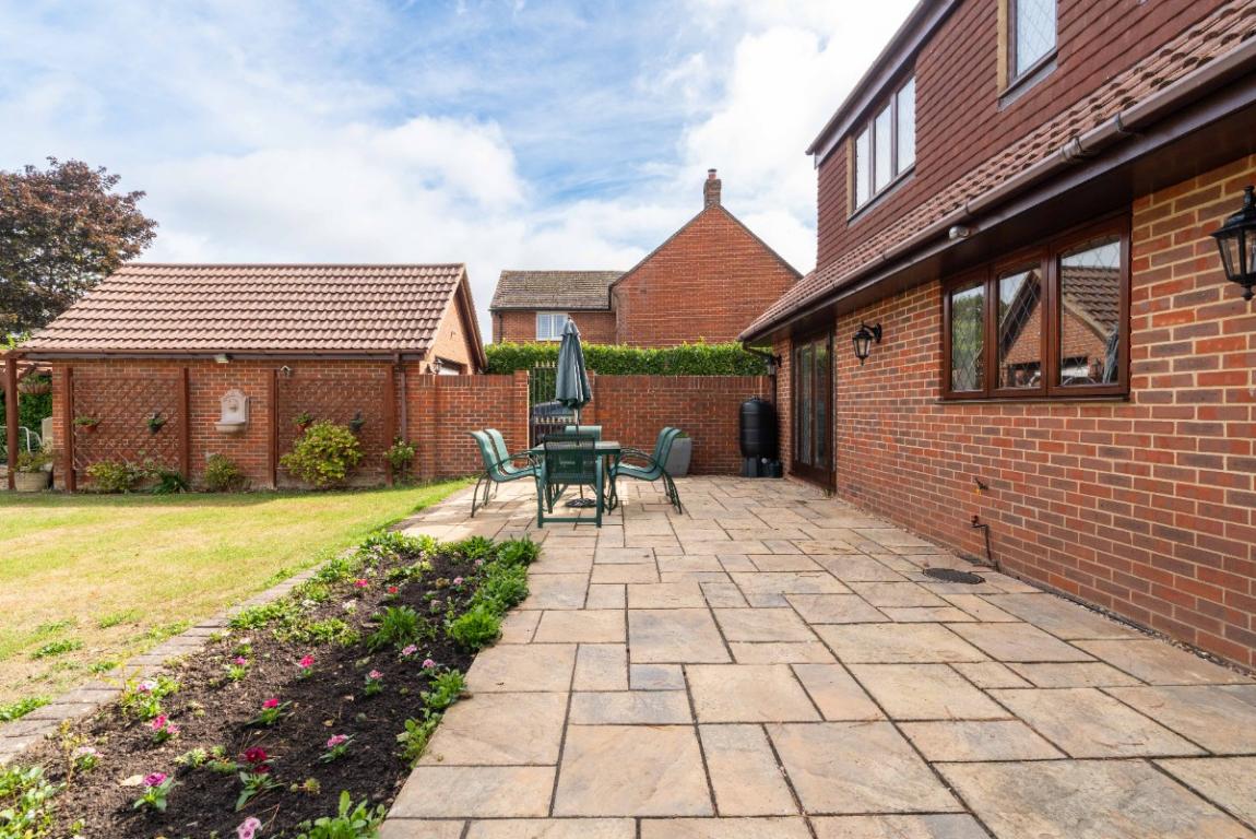 Image: 45 Springdale Road Wimborne Dorset Corfe Mullen