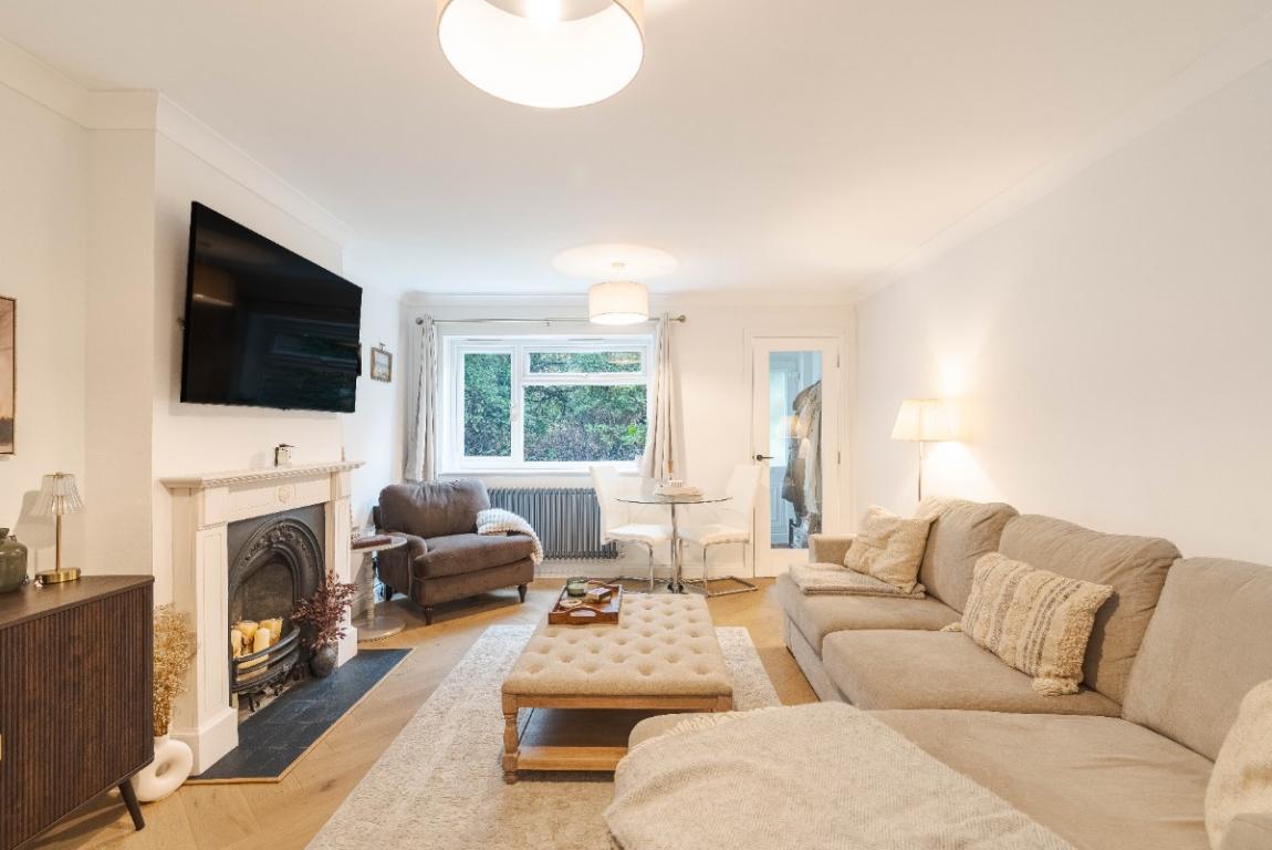 Image: 5 Cockerell Close Wimborne Dorset Merley