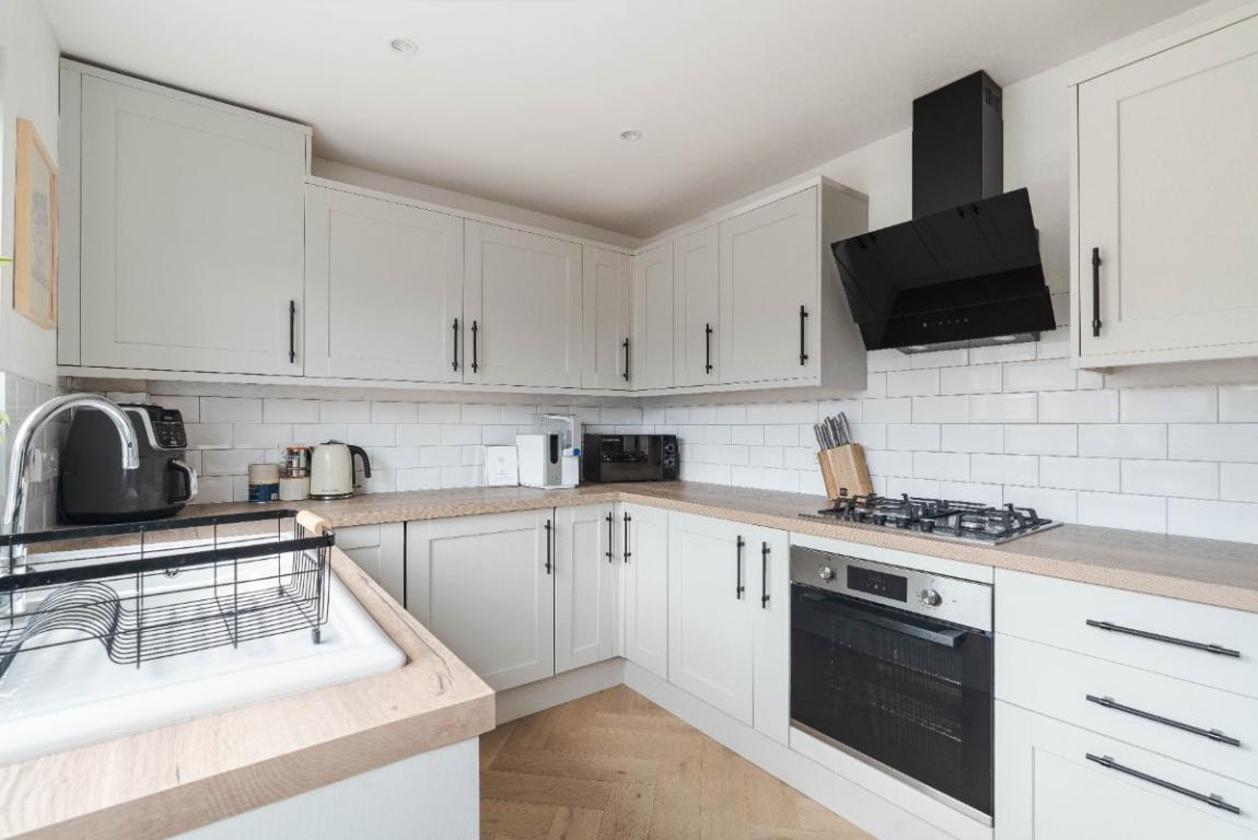 Image: 10 Cockerell Close Wimborne Dorset Merley