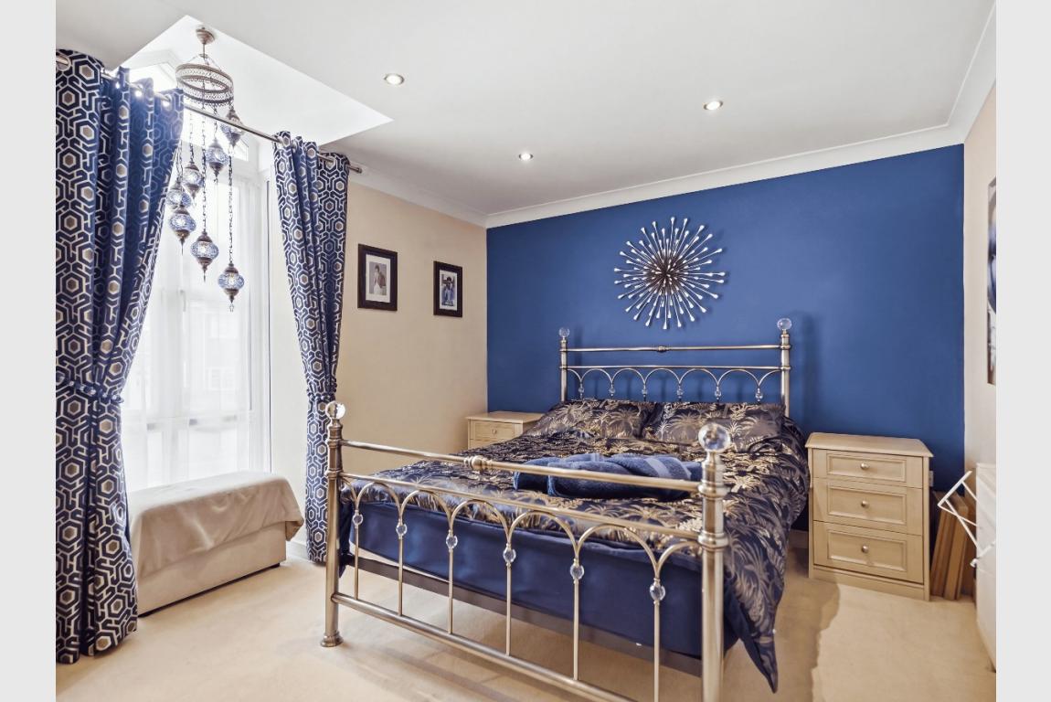 Image: 22 Marian Close Wimborne Dorset Corfe Mullen