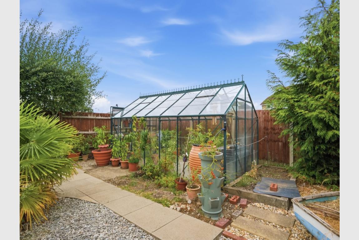 Image: 35 Marian Close Wimborne Dorset Corfe Mullen